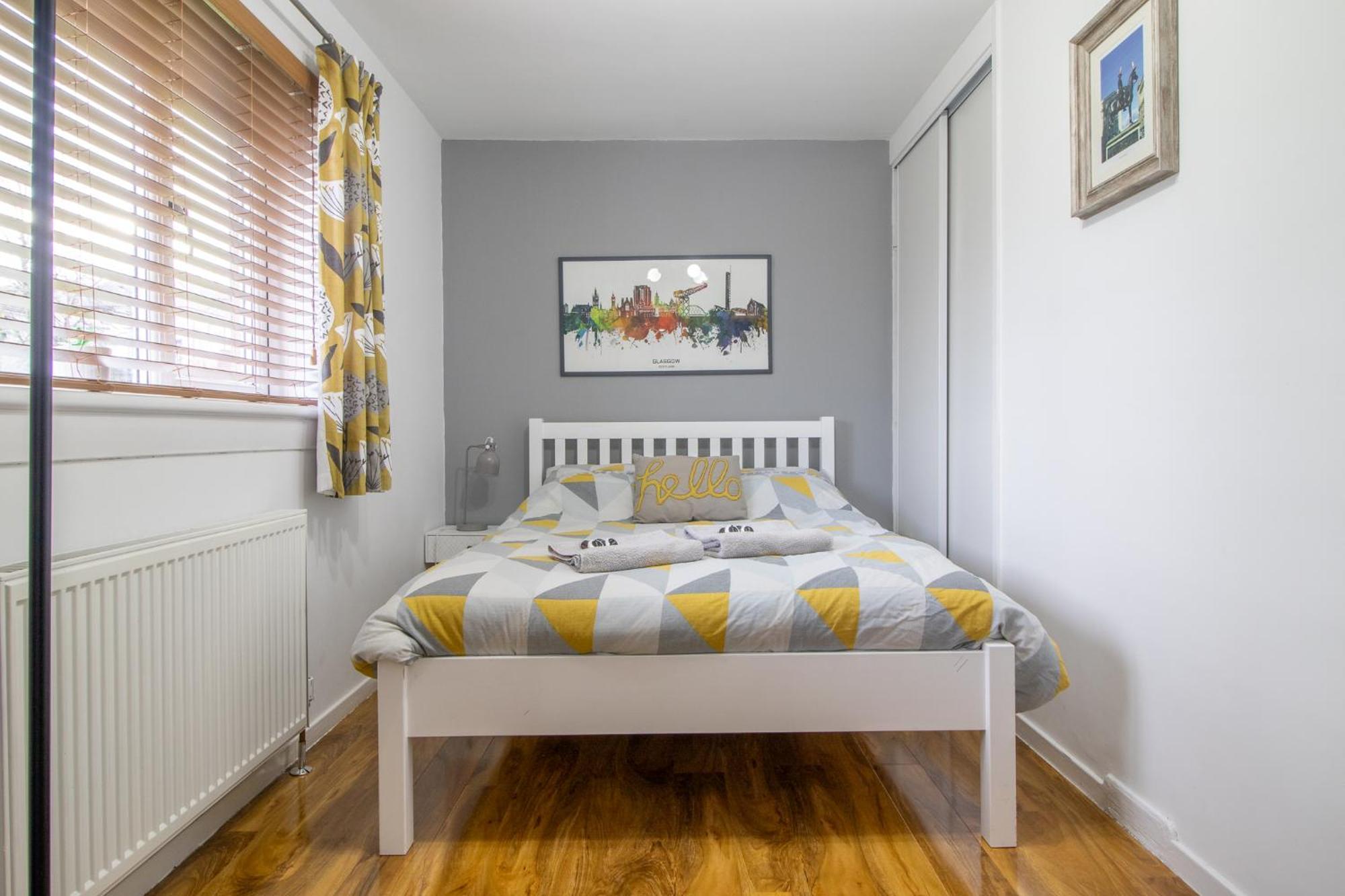 1 Bed Apartment Central Hamilton Free Wifi With Great Transport Links To Glasgow Exteriör bild