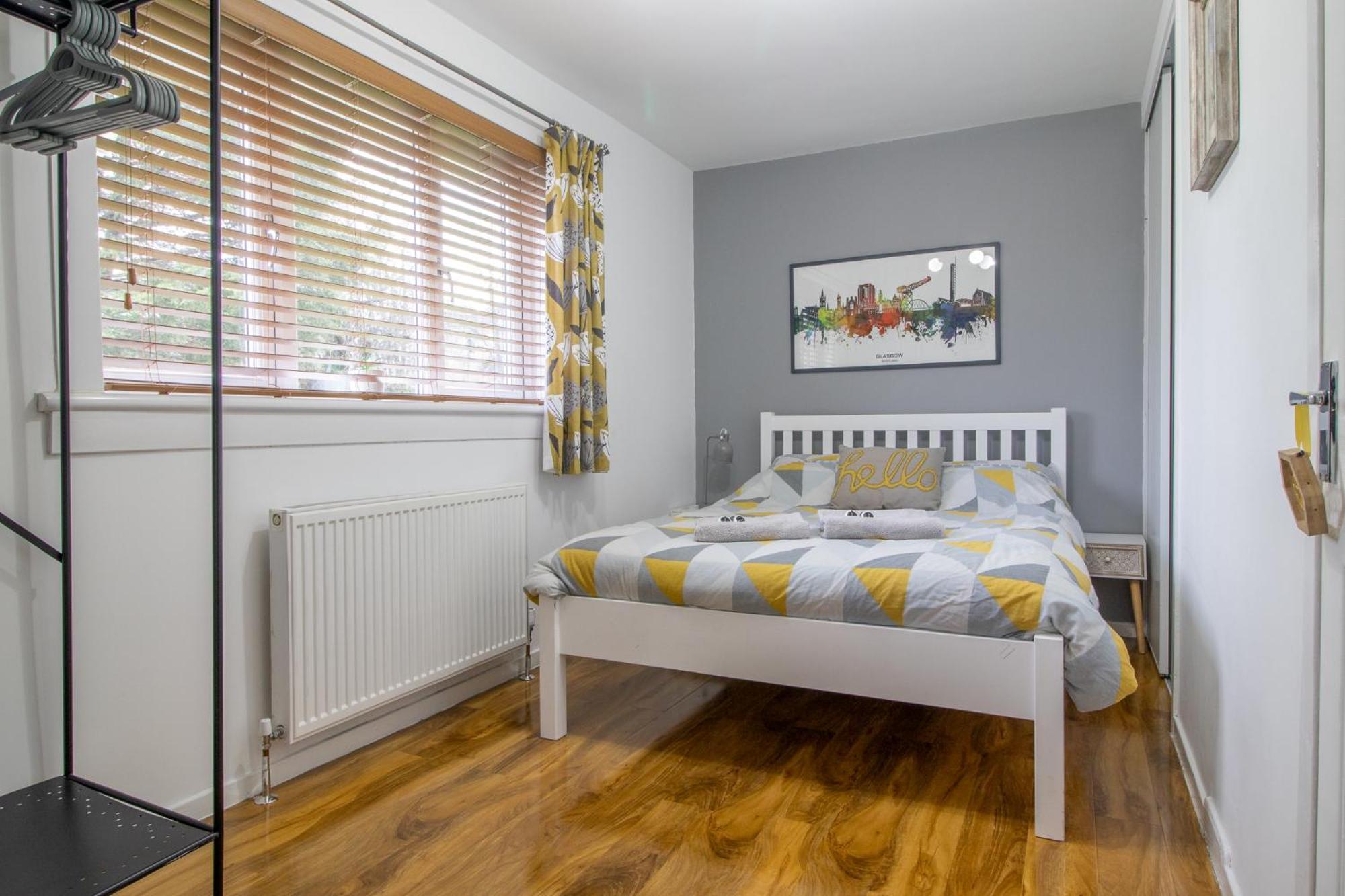 1 Bed Apartment Central Hamilton Free Wifi With Great Transport Links To Glasgow Exteriör bild